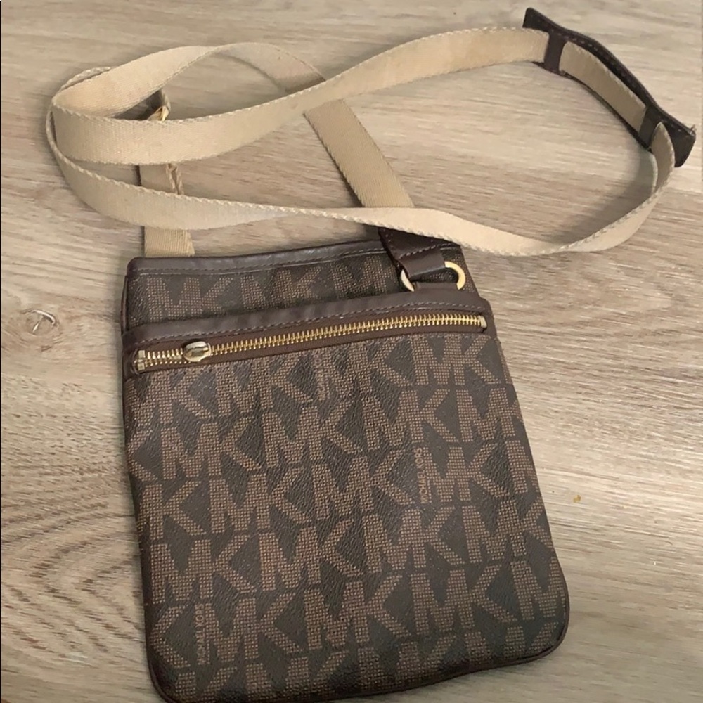 Michael Kors purse